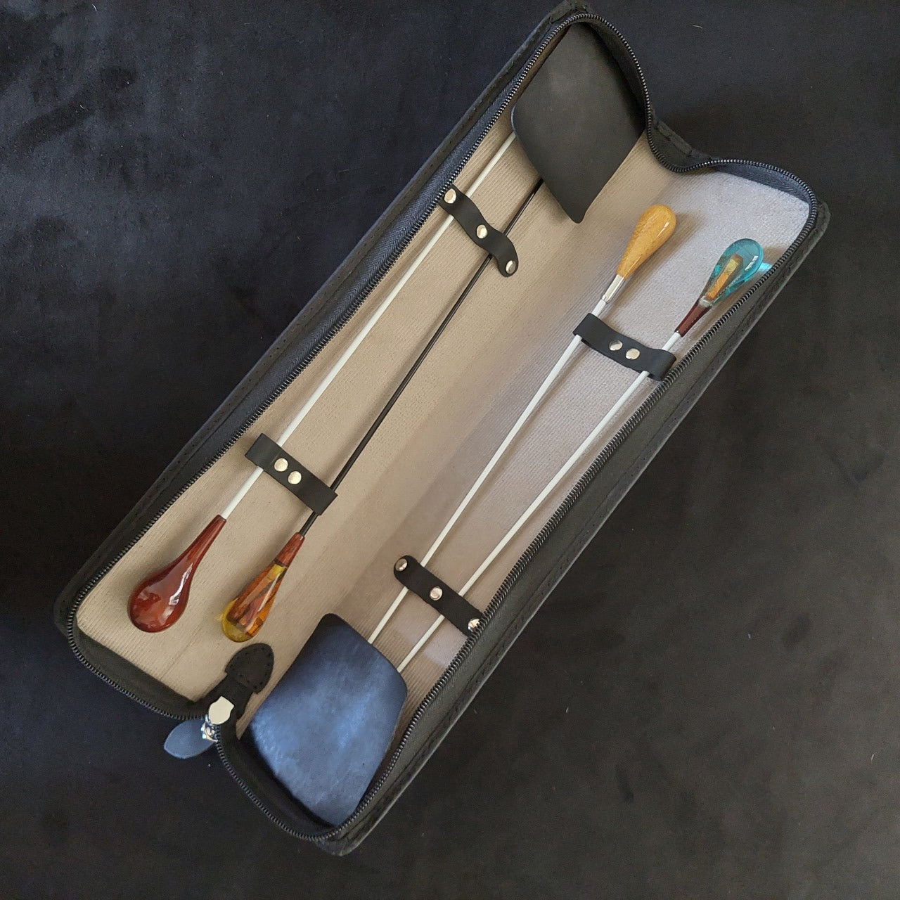 Estuche para 4 Batutas - Cuero Genuino