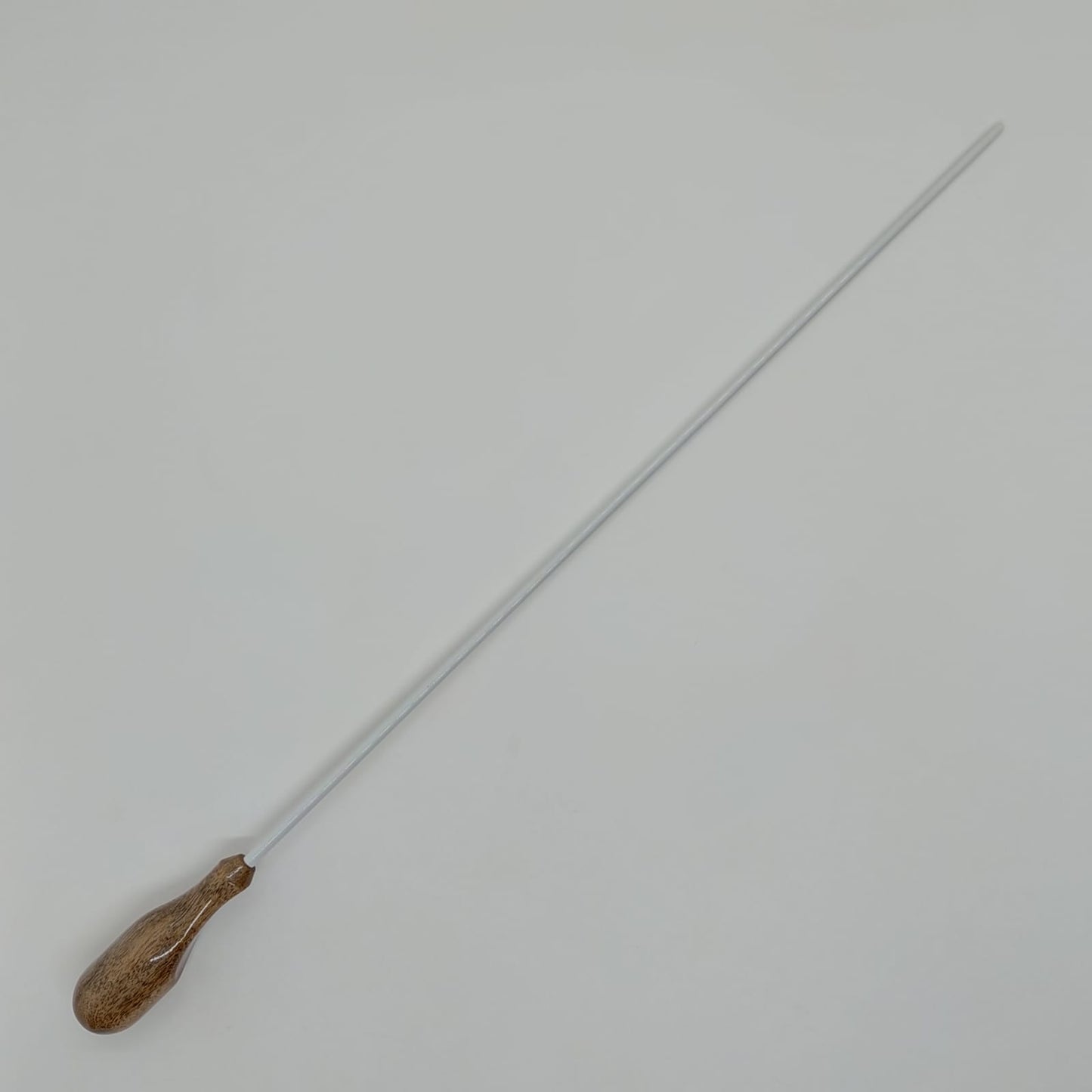 Batuta Anatómica Madera Grisácea