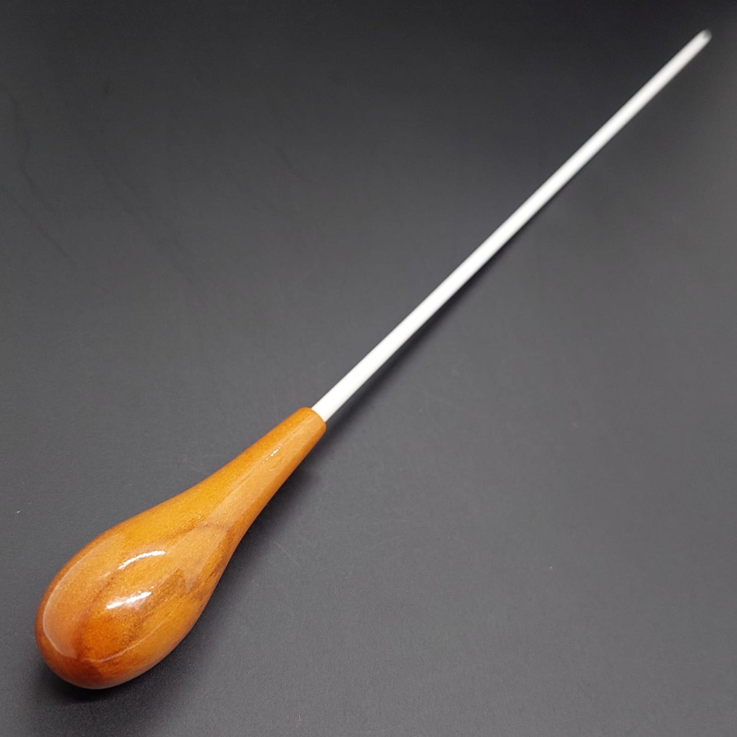 Batuta Clásica Madera Alaranjada