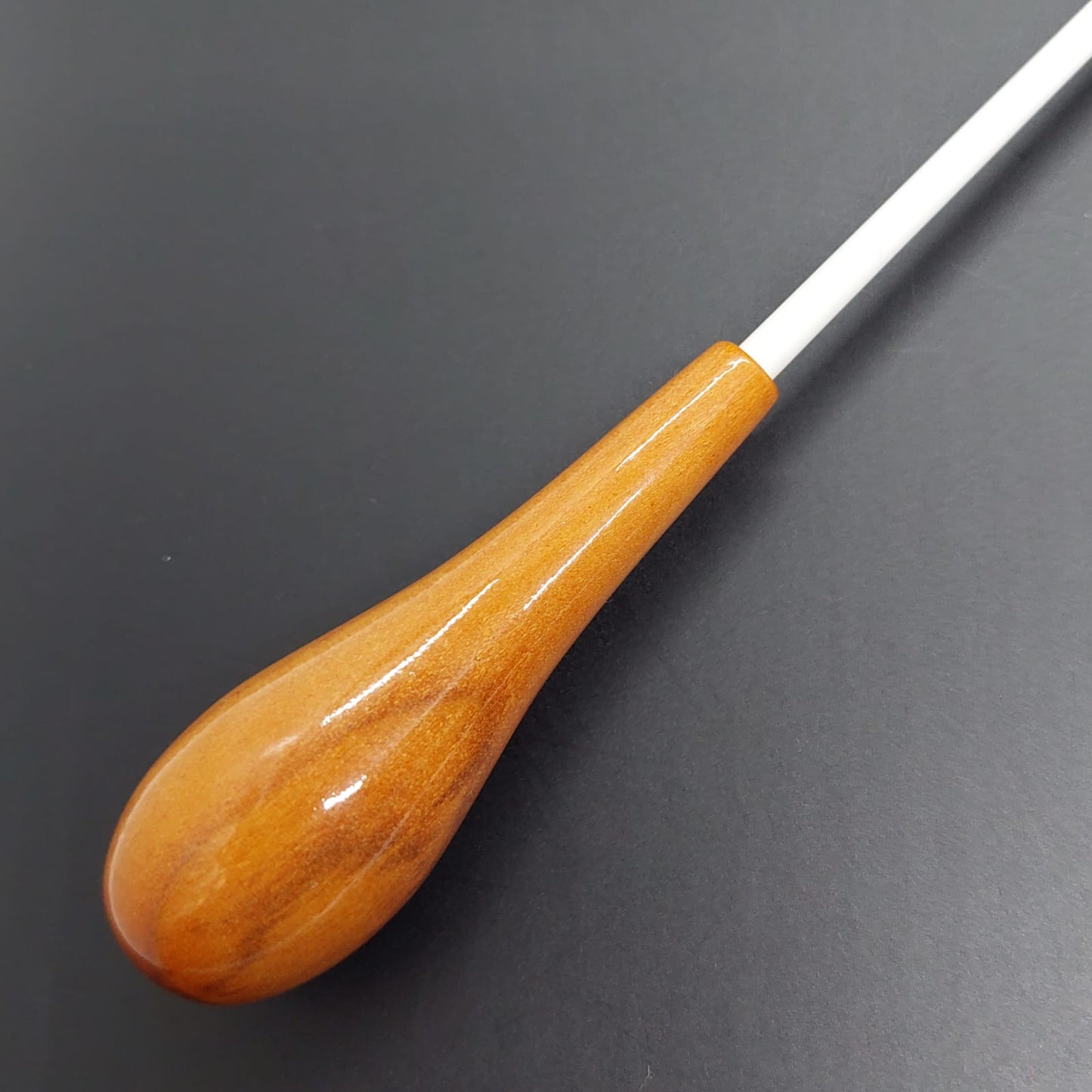 Batuta Clásica Madera Alaranjada
