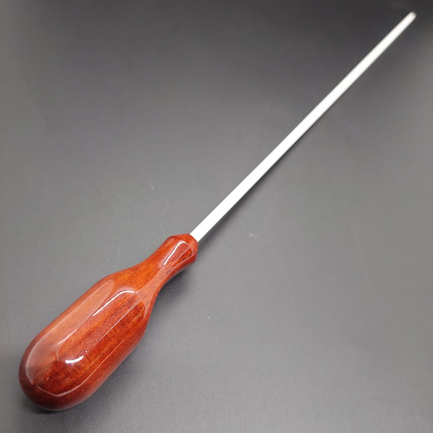 Batuta Anatómica Madera Rubí