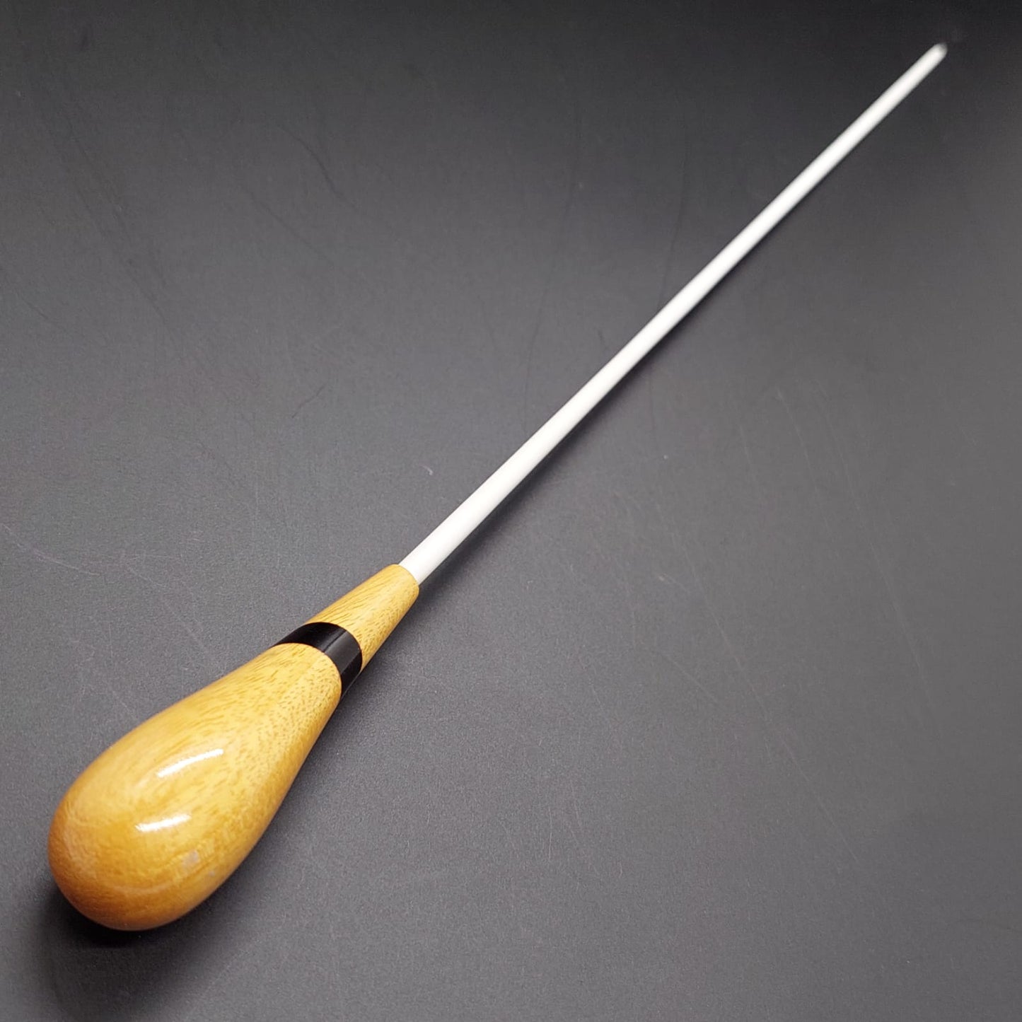 Batuta Clásica Madera Tallada - Modelo 1