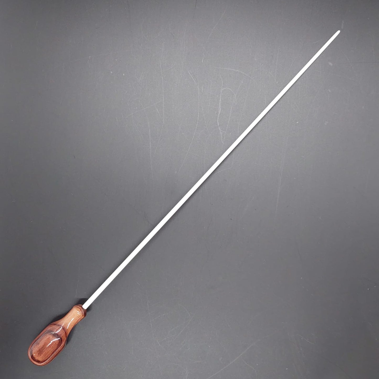 Combo - Batuta Anatómica Madera Zebrawood 36cm (Pera Corta) y Estuche Negro
