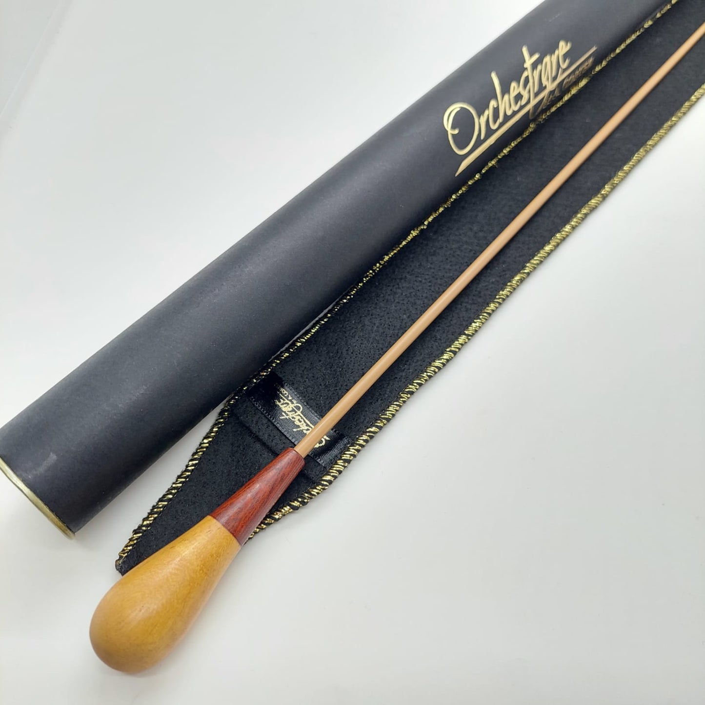 Combo - Batuta Clássica Madeira Entalhada Rubi e Case Azul