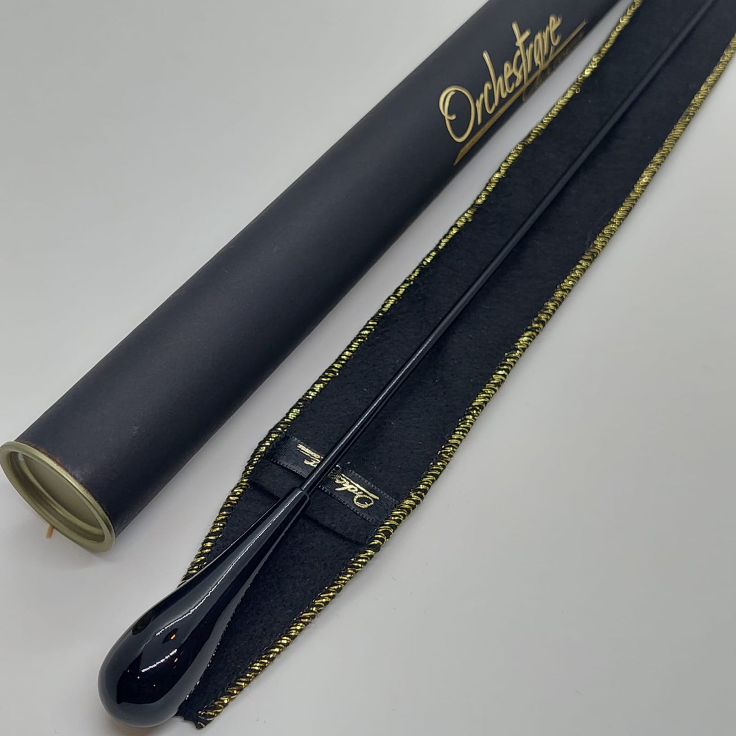 Combo - Batuta Clásica Madera Colorida y Estuche Beige