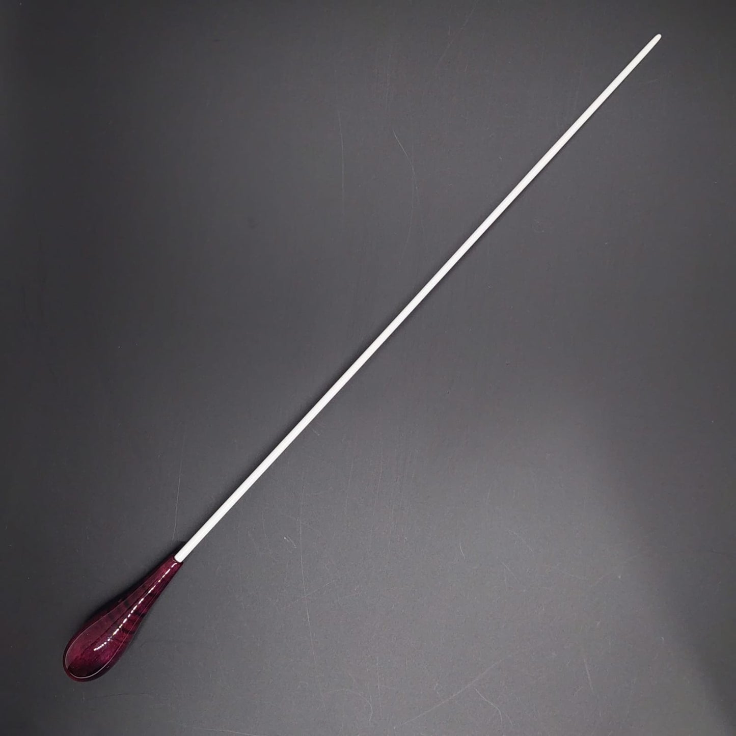Combo - Batuta Clásica Madera Violetita y Estuche Beige