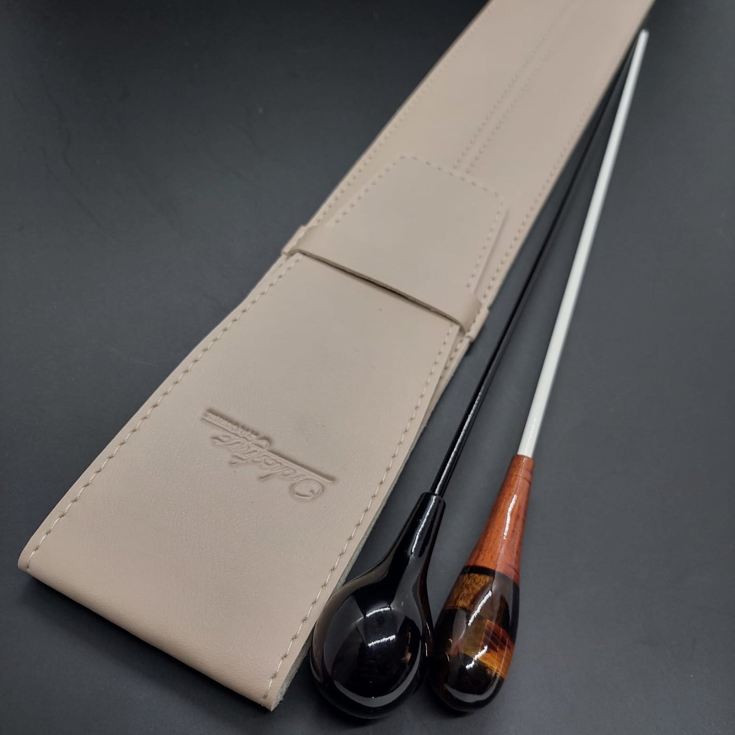 Combo - Duas Batutas (33 e 36 cm) e Case Bege
