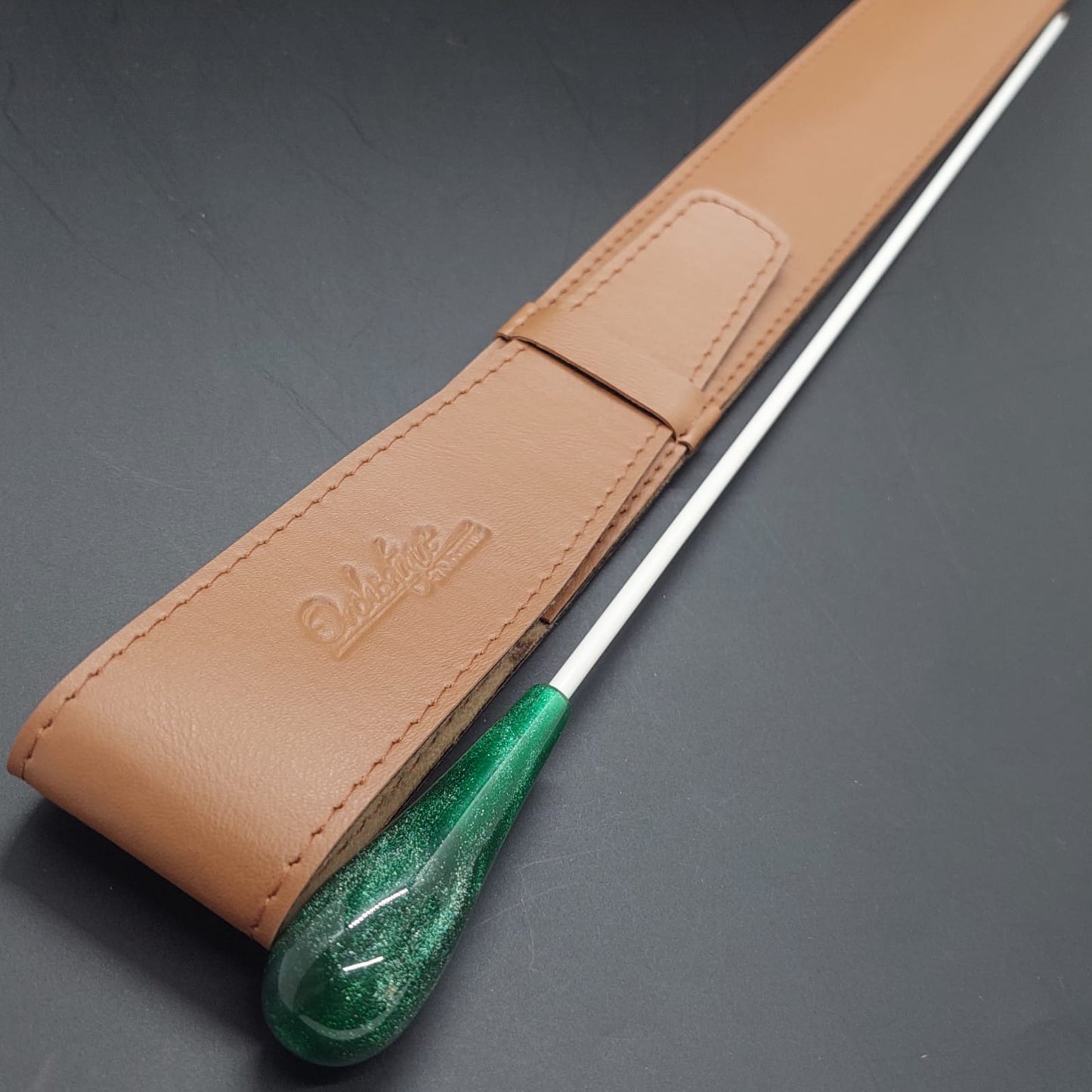 Combo - Batuta Clássica Resina 37cm e Case Caramelo