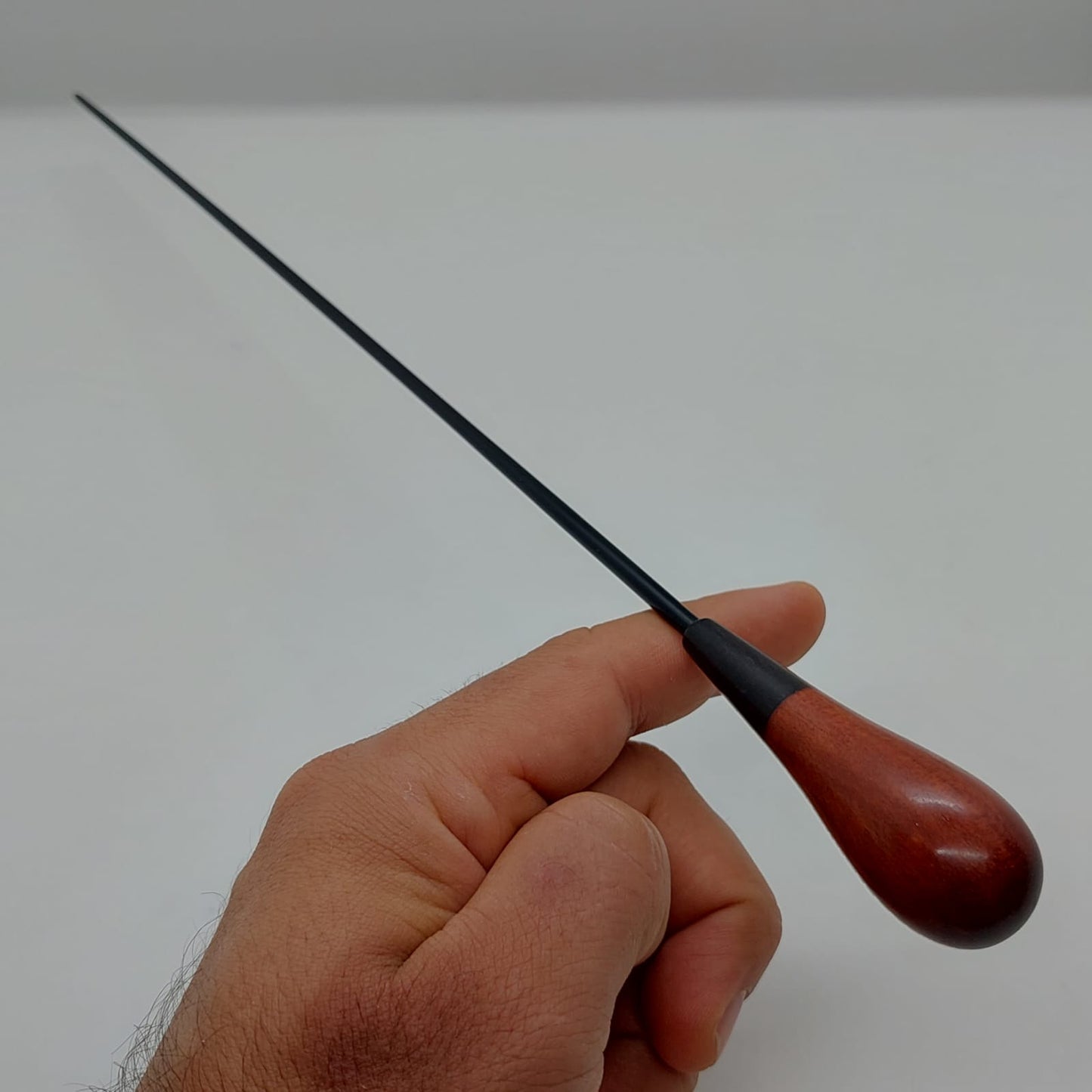 Combo - Batuta Clássica Madeira 37cm e Case Caramelo