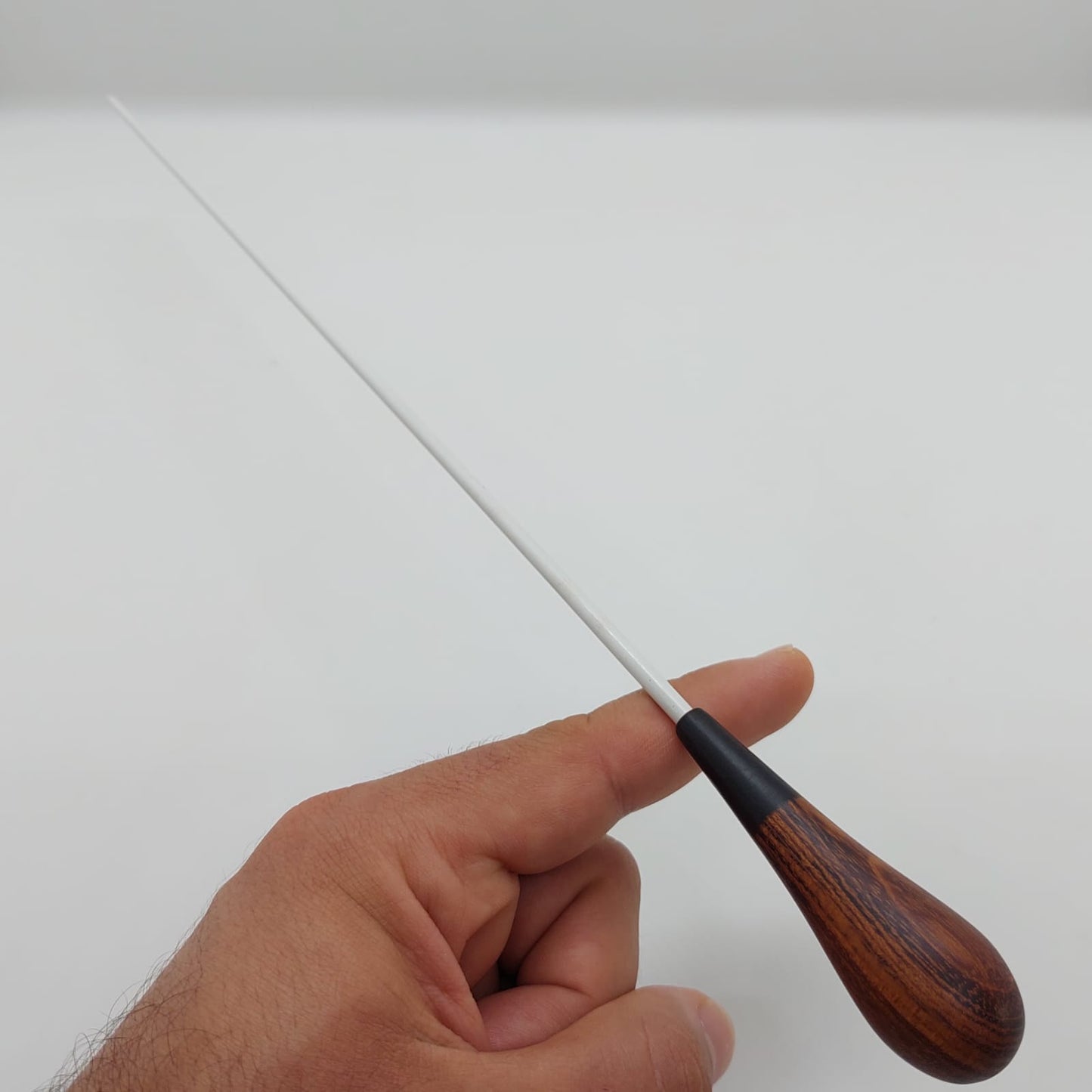 Batuta Clássica Madeira Entalhada Ébano - Zebrawood