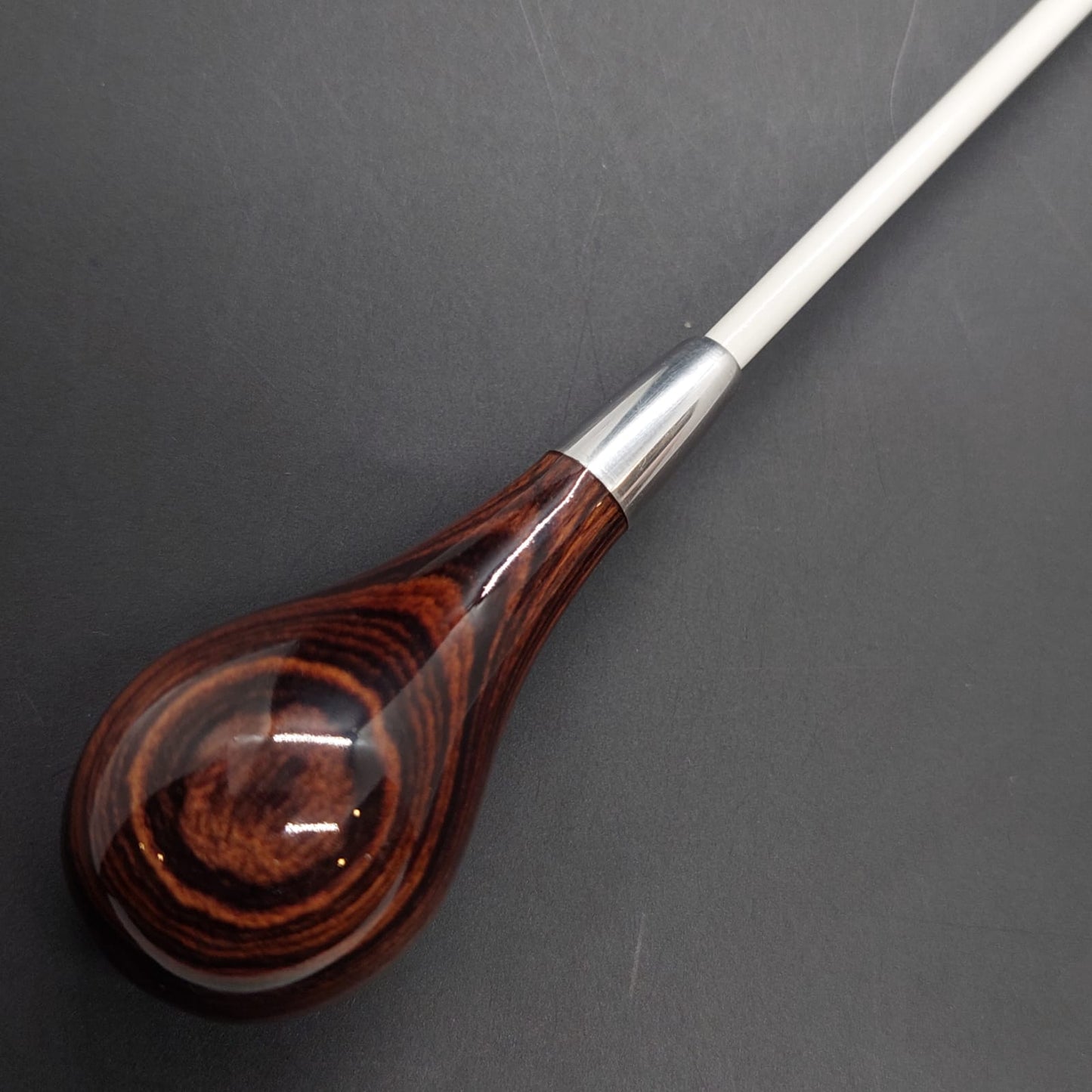 Batuta Clássica Bolinha Madeira e Metal - Zebrawood