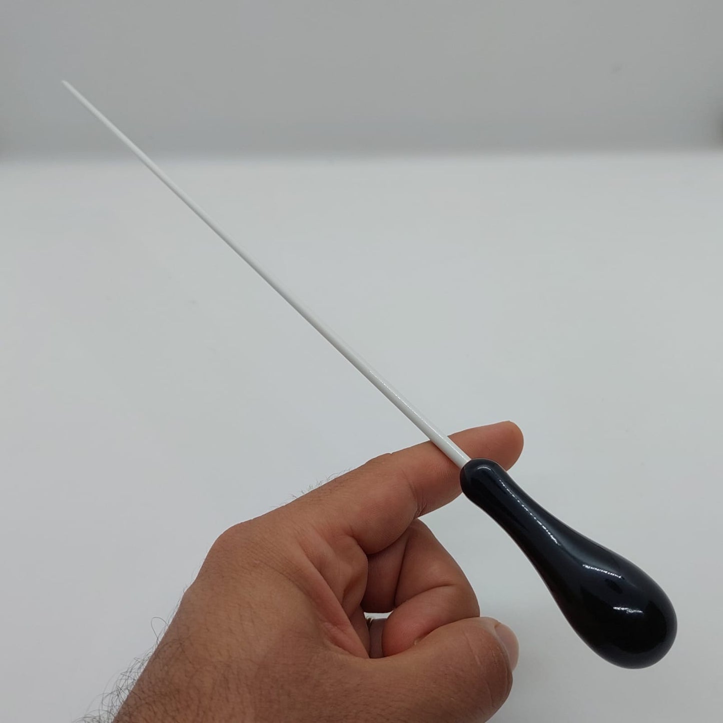 Combo - Batuta Clássica Vintage Madeira Rubi e Case Bege