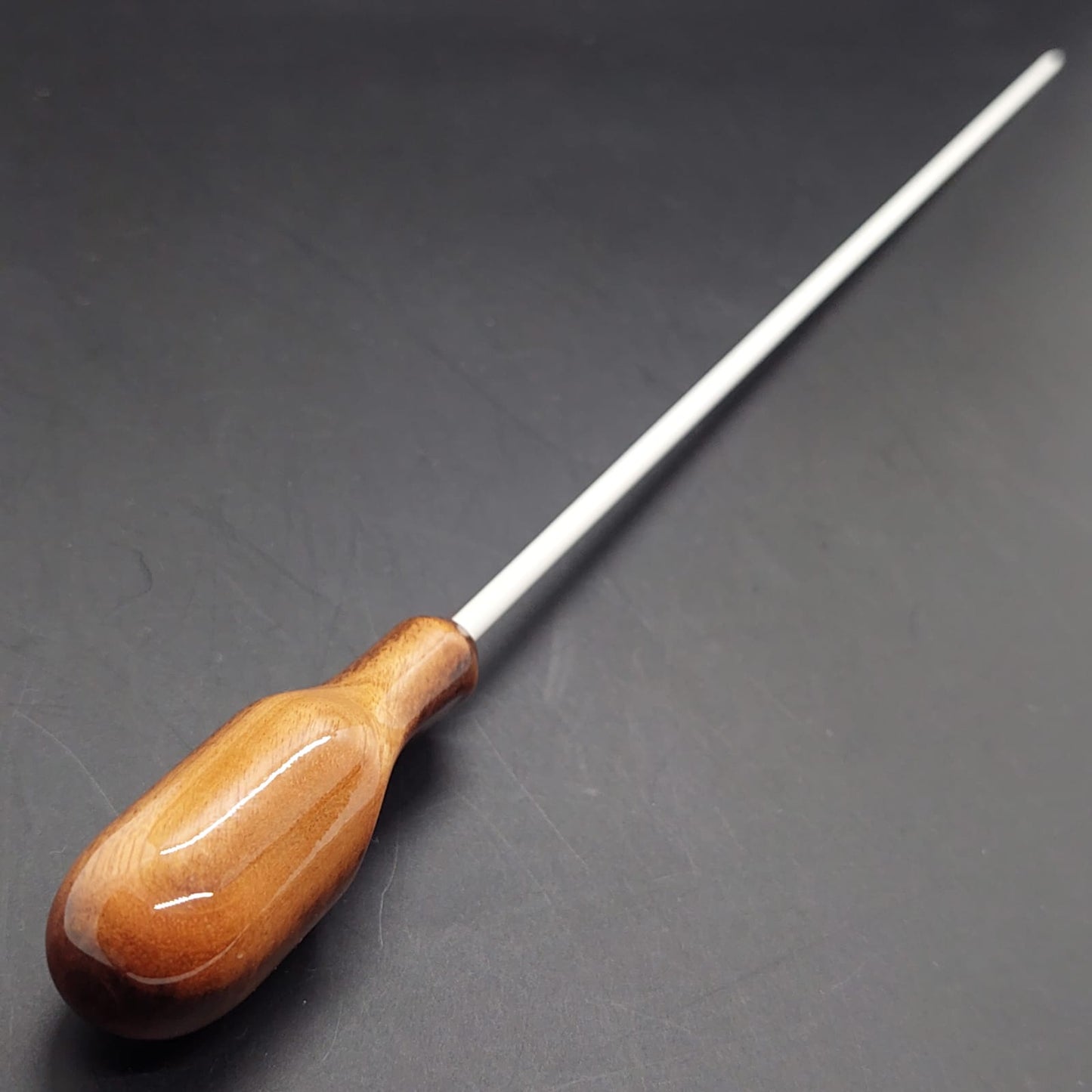 Anatomic Baton - Angico Preto Wood