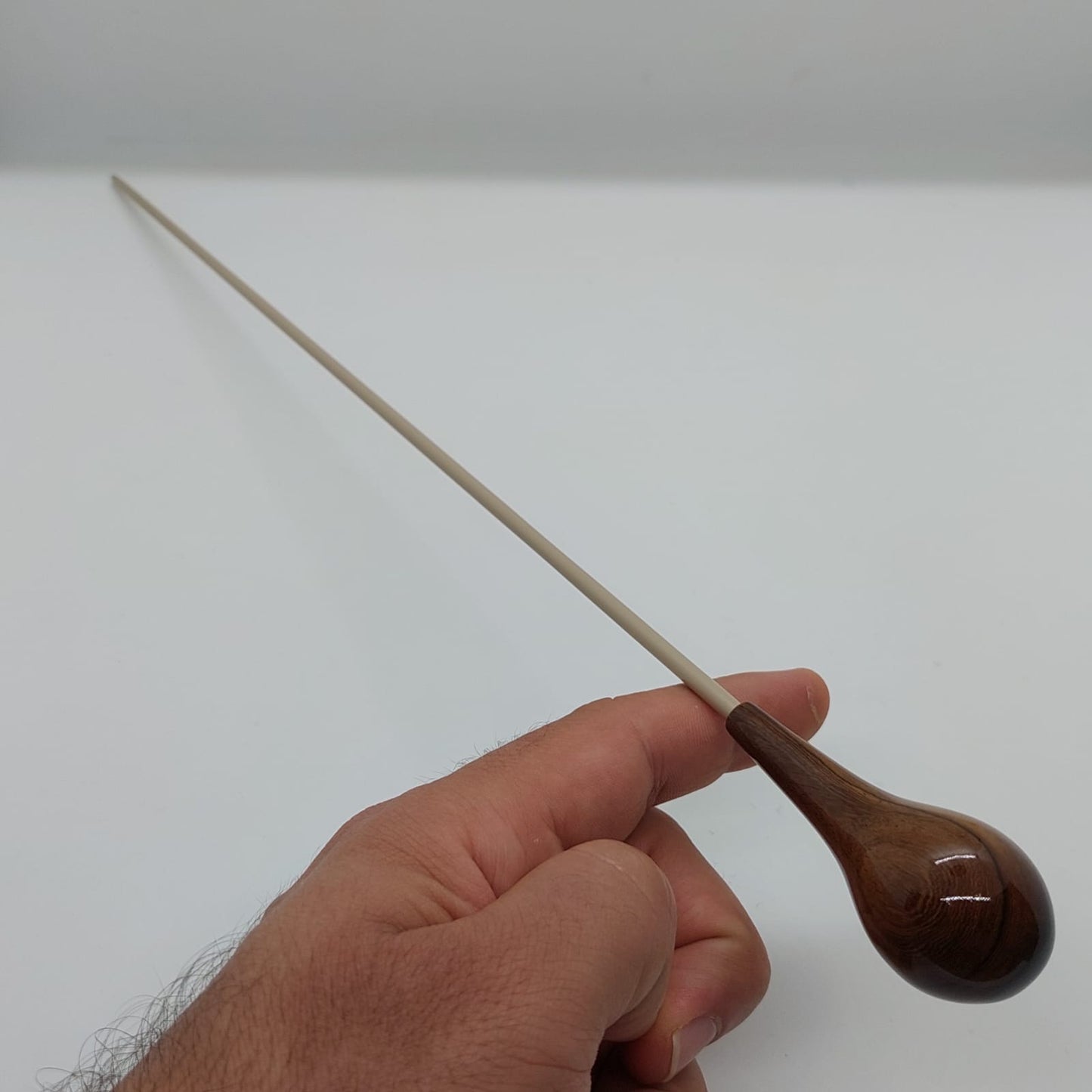 Batuta Clássica Bolinha Madeira Cedro