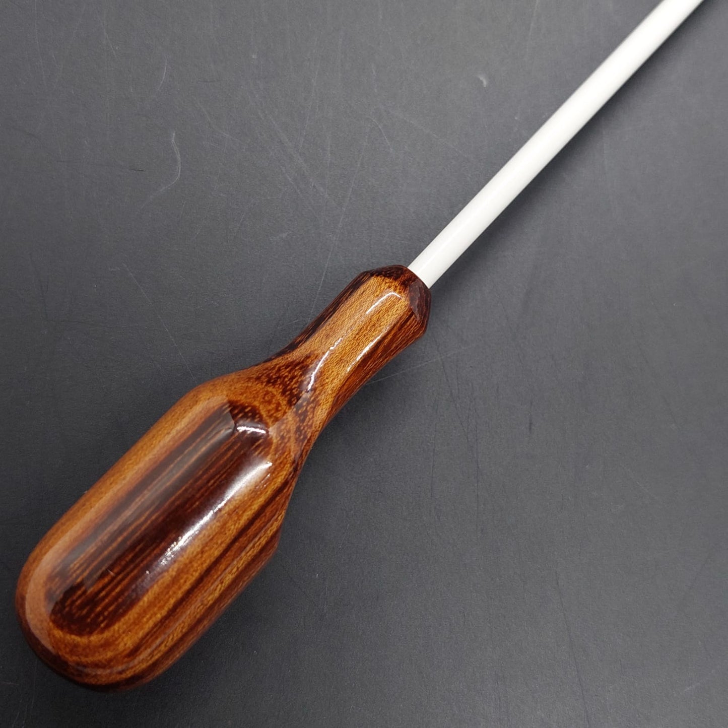Batuta Anatómica Madera Gonçalo Alves